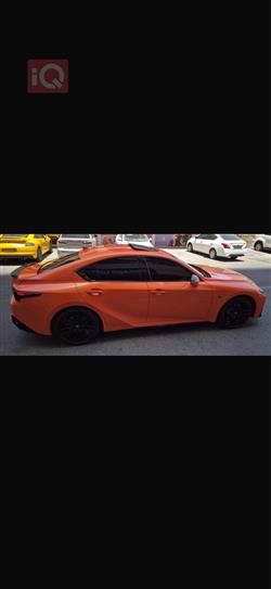 Lexus IS